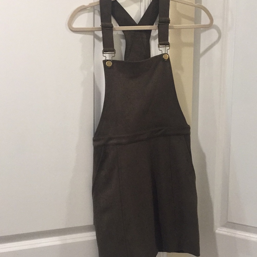 Kittenish overalls